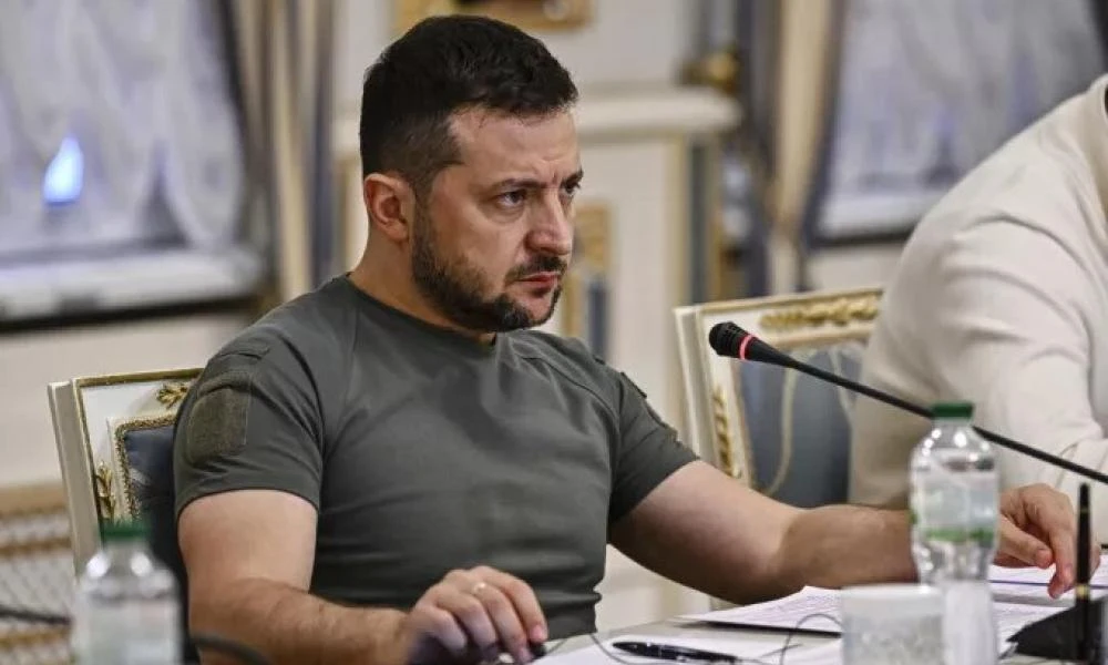 Ζελένσκι: Δώστε μας περισσότερα όπλα από τη Δύση, σχεδιάζουμε νέα αντεπίθεση